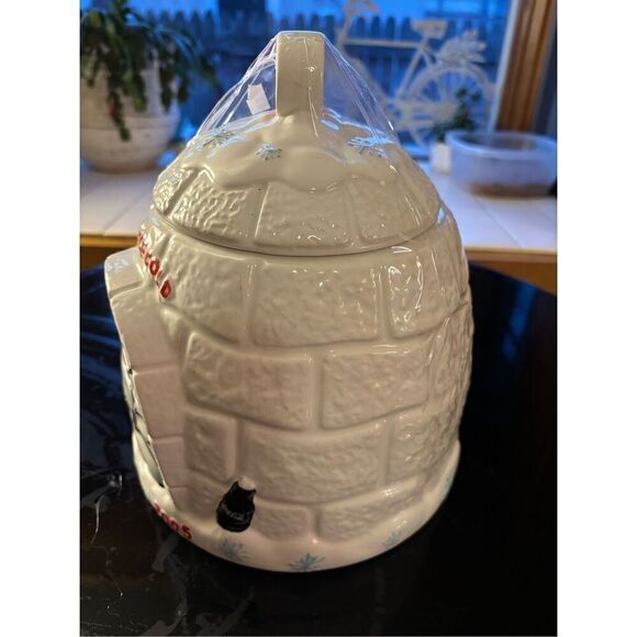 Coca-Cola Igloo Cookie Jar 2005 - Picture 2 of 5